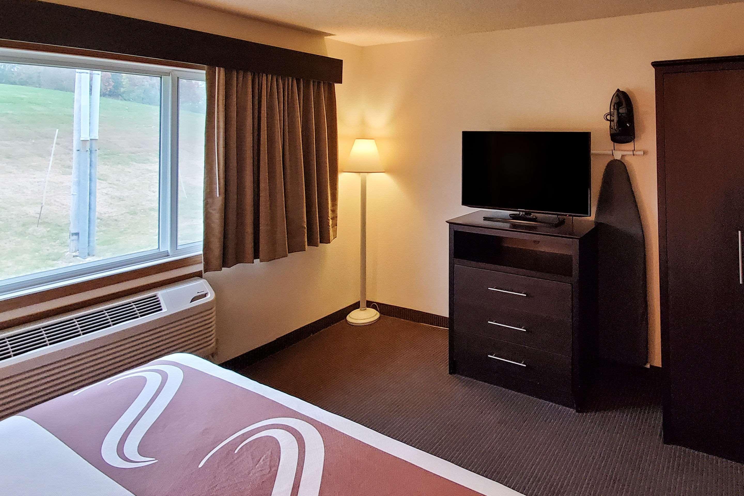 Quality Inn Atchison Bagian luar foto