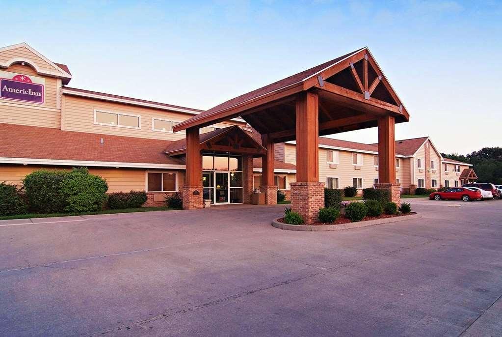 Quality Inn Atchison Bagian luar foto