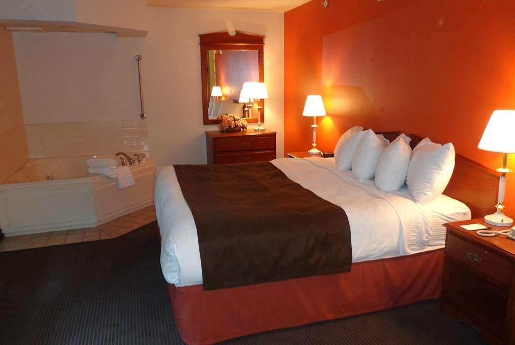Quality Inn Atchison Bagian luar foto