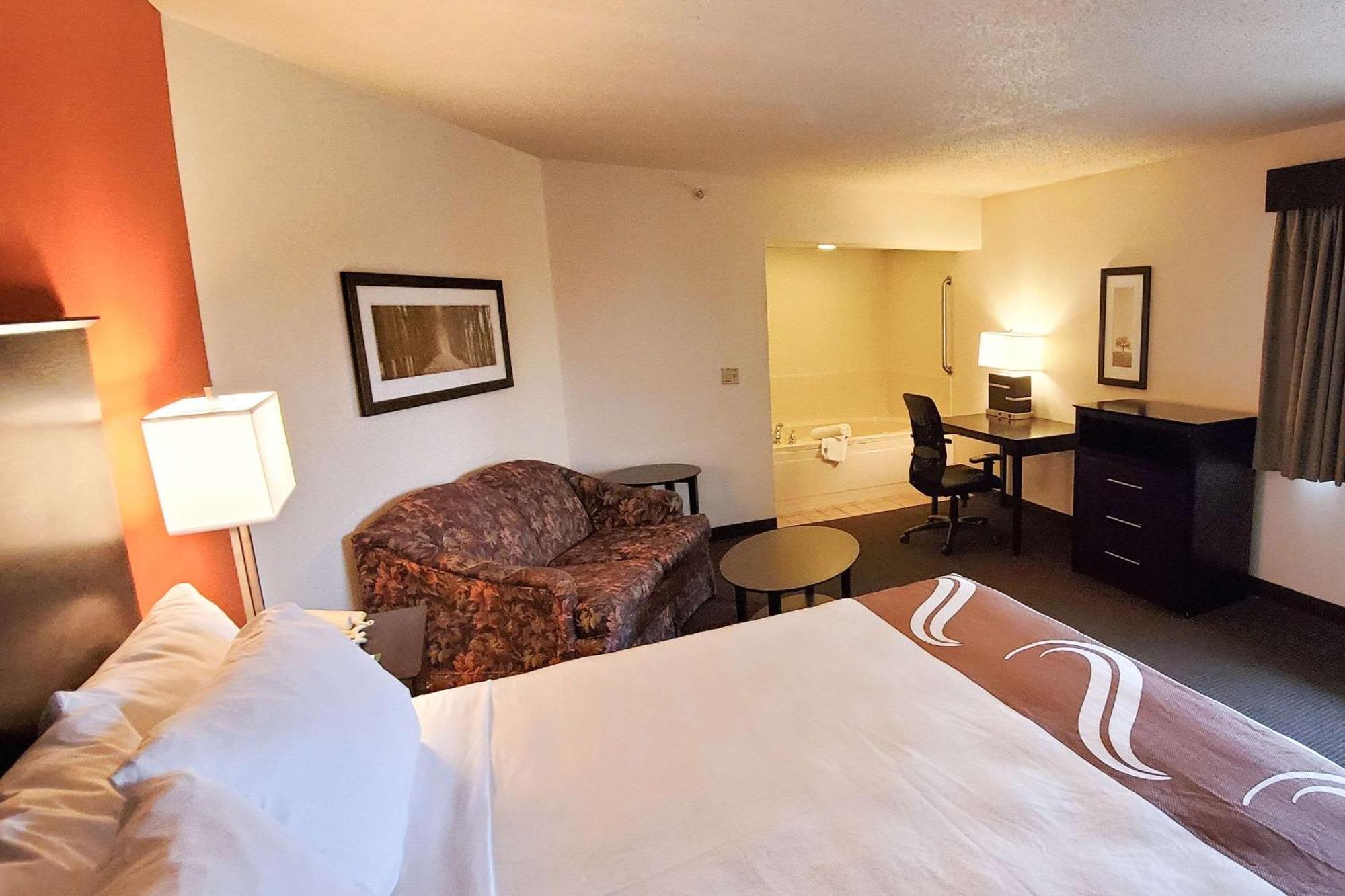 Quality Inn Atchison Bagian luar foto
