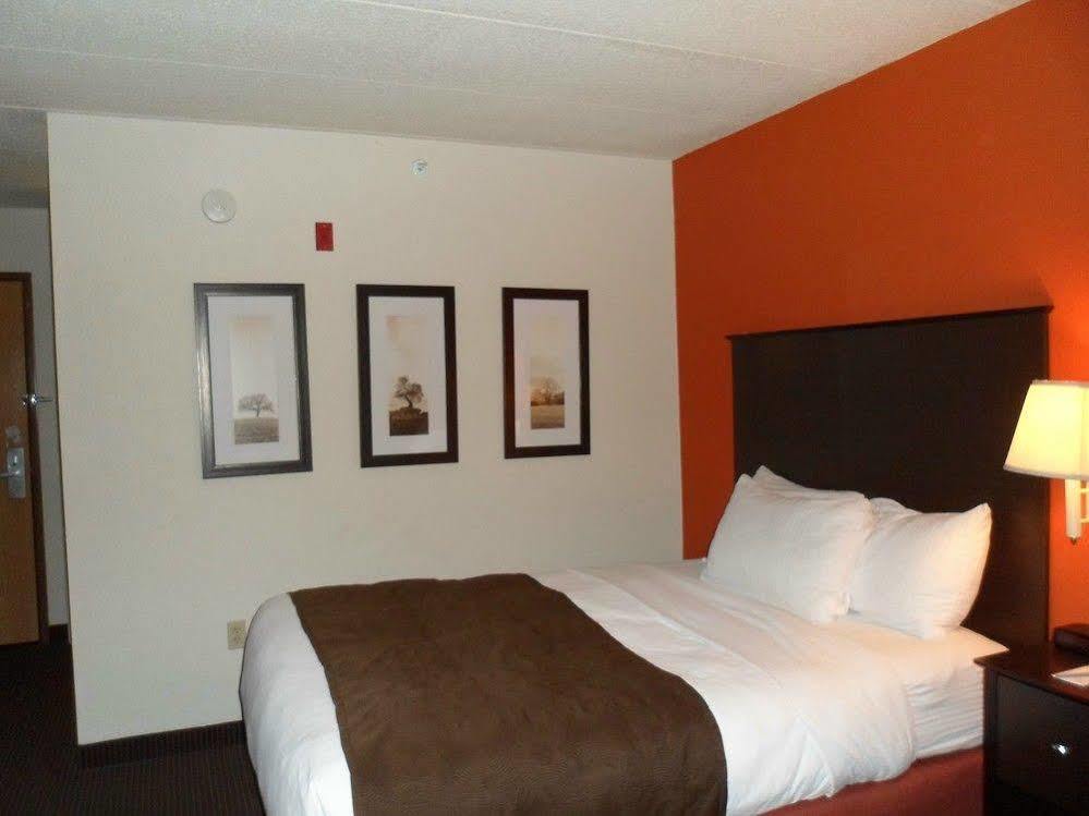 Quality Inn Atchison Bagian luar foto